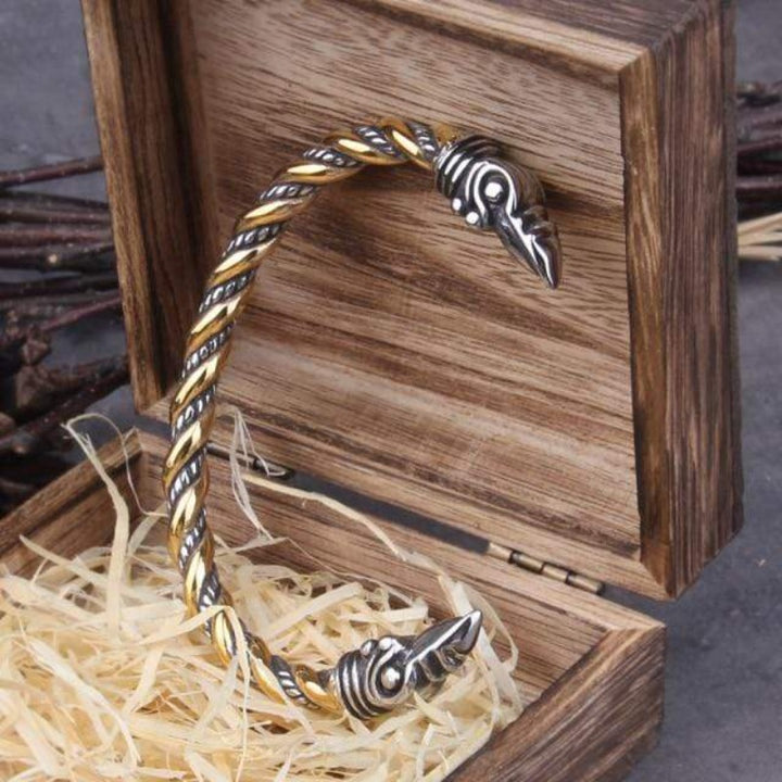 https://unique-leather-bracelets.com/products/collections-bracelets-products-bracelets-cuff-bracelets-distance-bracelets-leather-bracelets-mens-beaded-braceletsmens-norse-raven-stainless-steel-adjustable-bracelet