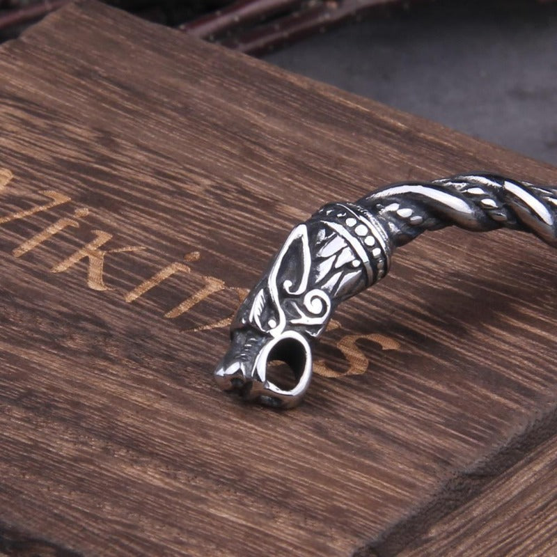 https://unique-leather-bracelets.com/products/collections-bracelets-products-bracelets-cuff-bracelets-distance-bracelets-leather-bracelets-mens-beaded-braceletsmens-norse-dragon-stainless-steel-bracelet-men-wristband-cuff-bracelets-with-viking-wooden-box-chain-link-bracelets